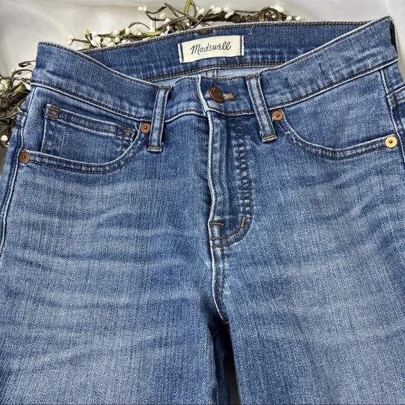 Madewell Jeans 25P 9” Mid Rise Skinny Frankie Wash Torn Knee Edition - Picture 3 of 12
